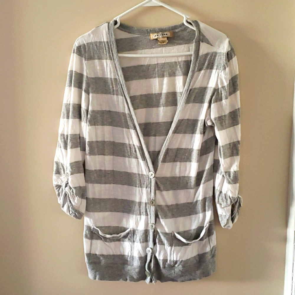 Size L Arizona button up gray and white stripped